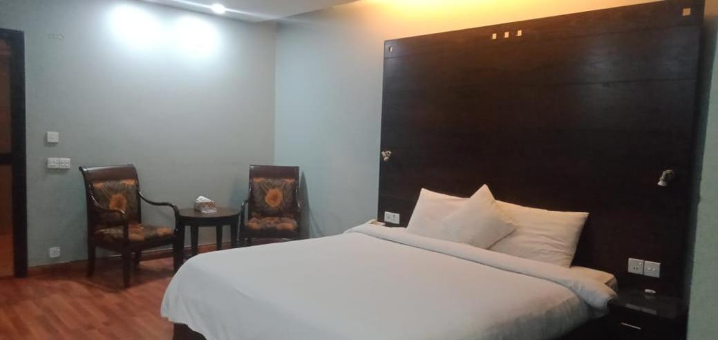 Hira Guest House 카라치 외부 사진