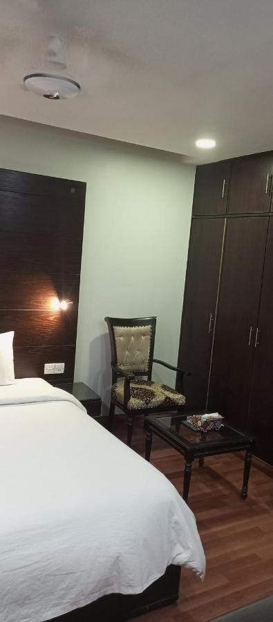 Hira Guest House 카라치 외부 사진