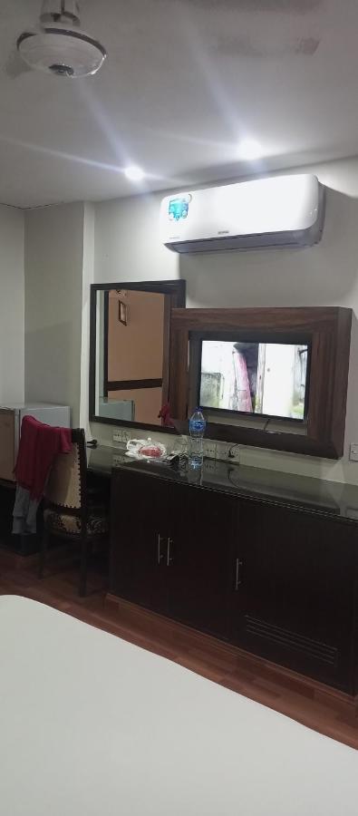 Hira Guest House 카라치 외부 사진