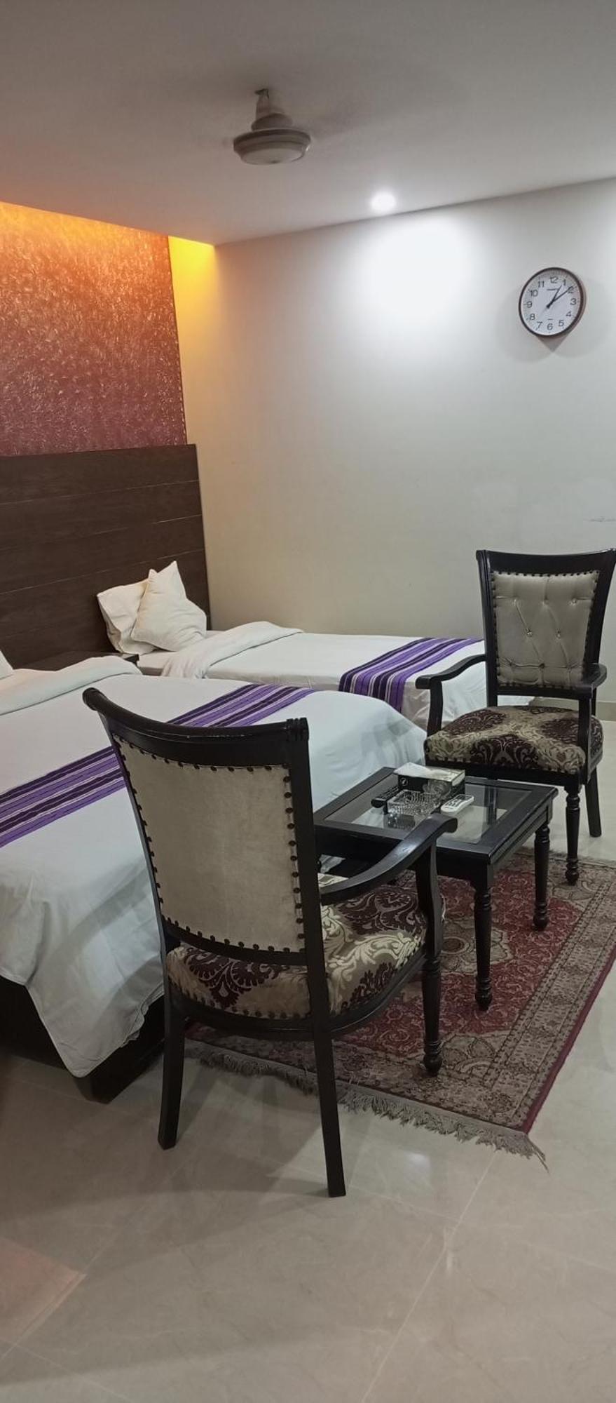 Hira Guest House 카라치 객실 사진